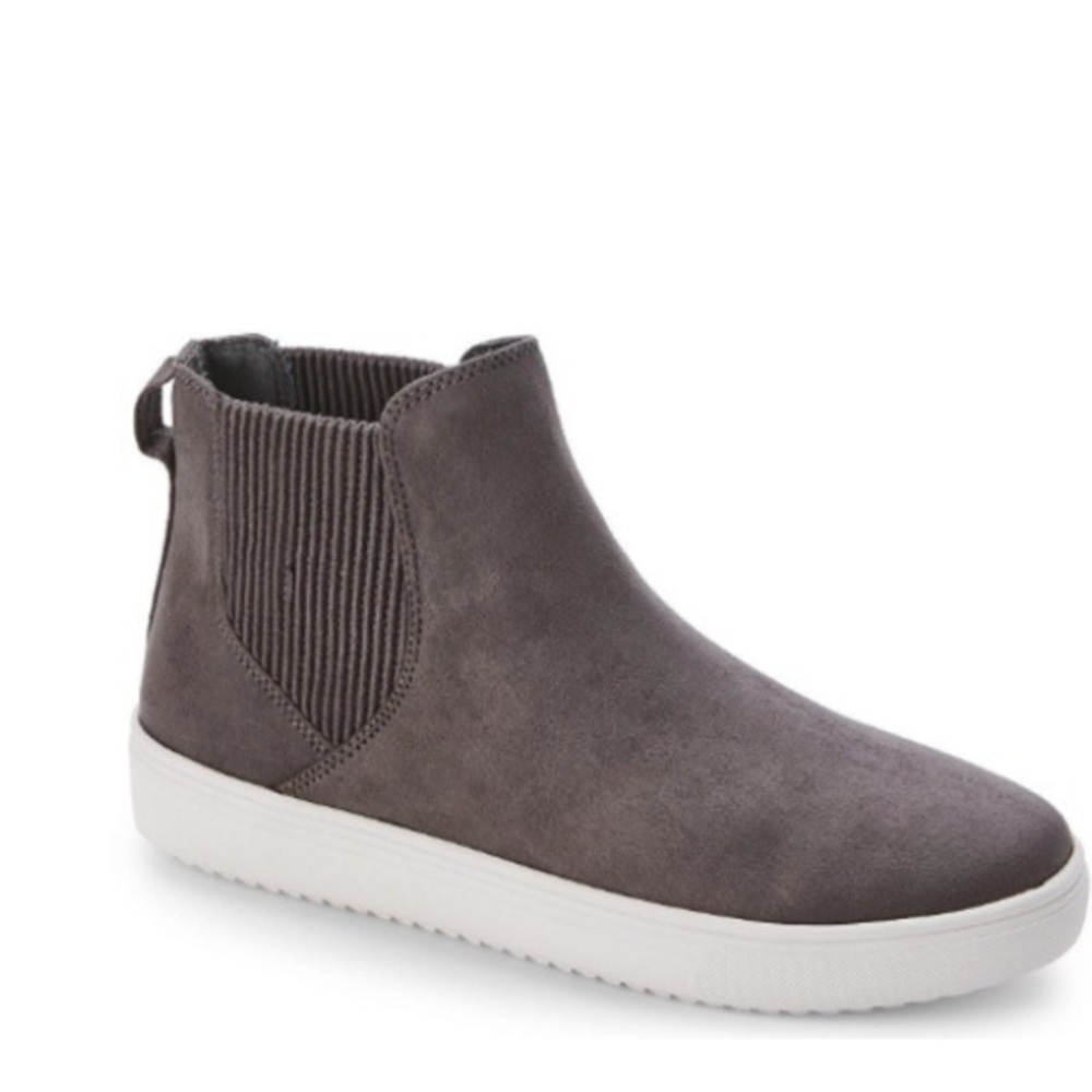 STEVEN by Steve Madden Lanci size 6 Grey Sneaker